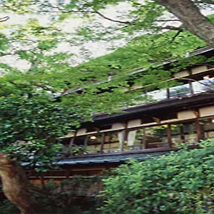 ryokan-motoyu-kansuiro.hotelshakone.com/